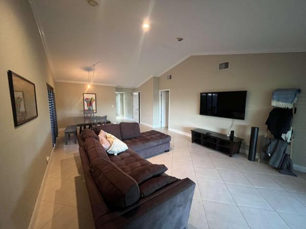 Villas Of Bonaventure, 16233 Laurel Dr #17, Weston, Florida 33326, image 3