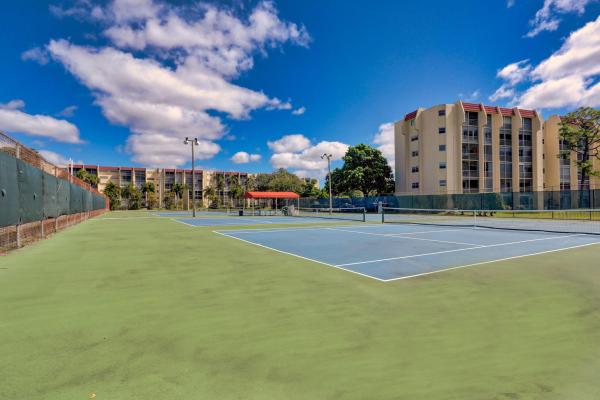 6747 Starkeys Pl, Lake Worth, Florida 33467, image 3