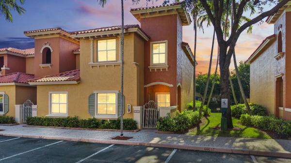 4962 Leeward Ln #3807, Dania Beach, Florida 33312, image 2