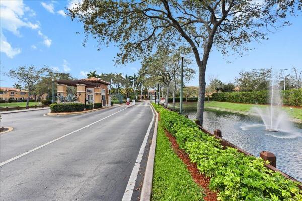 4962 Leeward Ln #3807, Dania Beach, Florida 33312, image 3