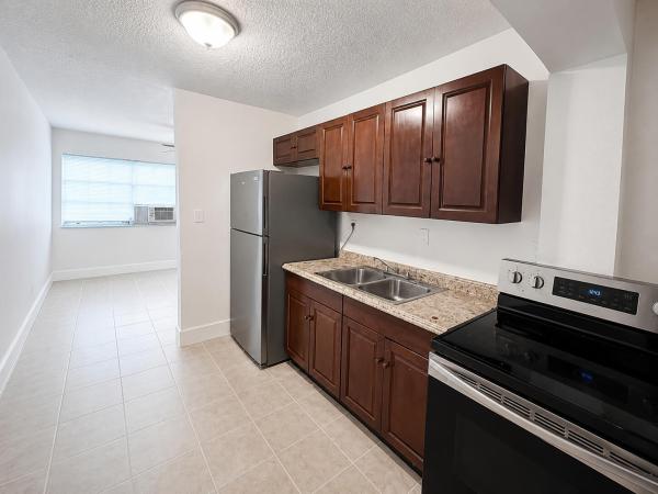 Carver Park, 715 NW 15th Ter #1-3, Fort Lauderdale, Florida 33311, image 1
