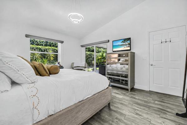 Villa San Remo, 8255 Via Bella, Boca Raton, Florida 33496, image 2