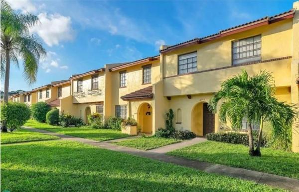 The Colonies 2, 2760 NW 47th Ln #2805, Lauderdale Lakes, Florida 33313, image 1