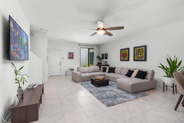 Gardenia Park, 527 NW 17th St, Fort Lauderdale, Florida 33311, image 1