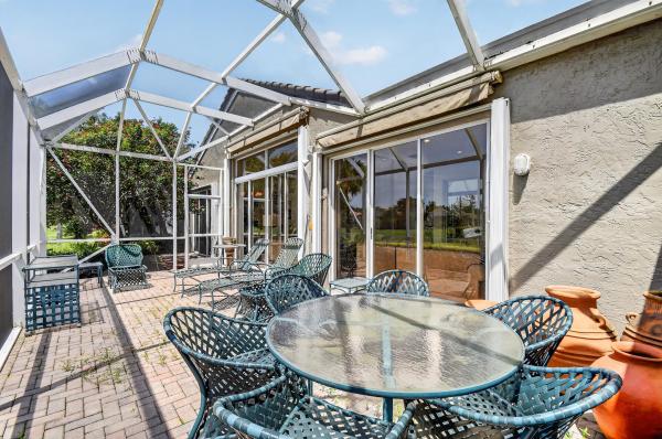 4758 Carlton Golf Dr, Lake Worth, Florida 33449, image 2