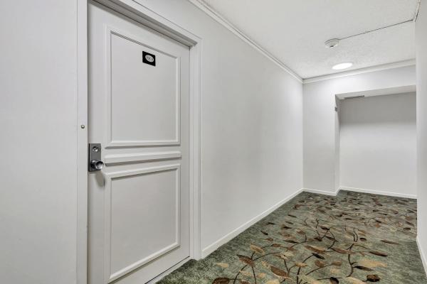 Sugar Pond Manor, 14005 Veronica Ct, Wellington, Florida 33414, image 2