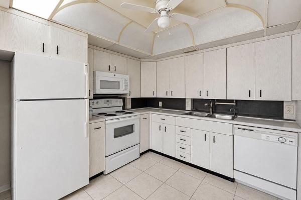 3026 Rexford B, Boca Raton, Florida 33434, image 2