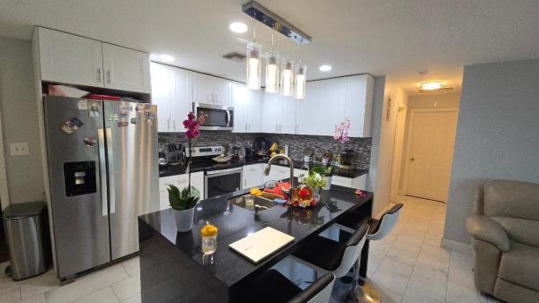 Collier Estates, 911 NE 58th St, Oakland Park, Florida 33334, image 1