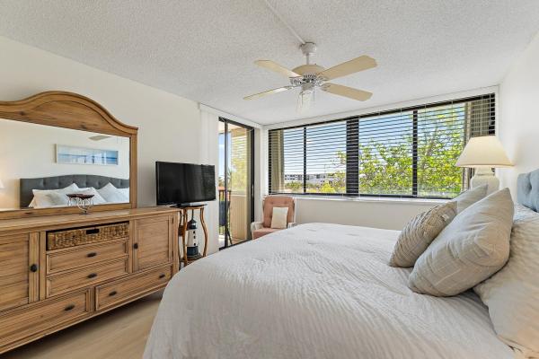 Midrise At Jupiter Ocean & Racquet Club, 1605 S Us Highway 1 #M3-404, Jupiter, Florida 33477, image 3