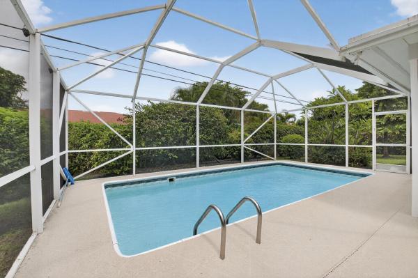 Kingsland Pines, 4599 Brady Blvd, Delray Beach, Florida 33445, image 3
