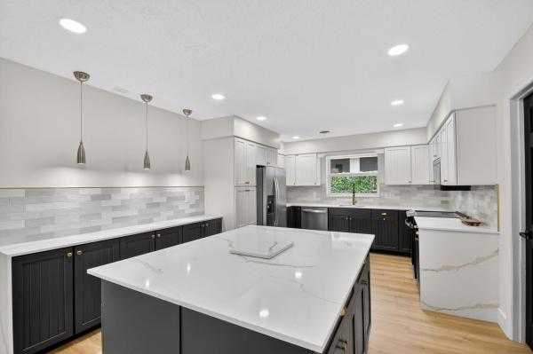 Yacht Harbor Manor, 1221 Singer Dr, Riviera Beach, Florida 33404, image 1
