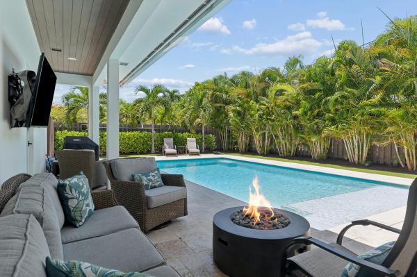 1177 Moderne, 115 NE 16th Ct, Delray Beach, Florida 33444, image 2
