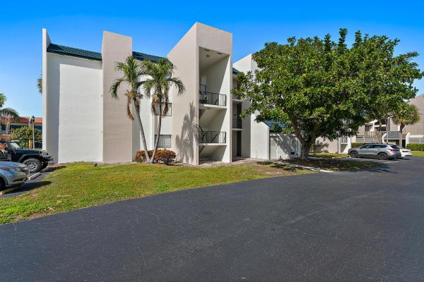 Tennis Villas At Jupiter Ocean & Racquet Club, 1605 S Us Highway 1 #V6-104, Jupiter, Florida 33477, image 2
