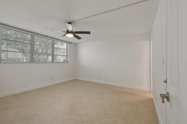Hollybrook Golf & Tennis Club, 681 S Hollybrook Dr #109, Pembroke Pines, Florida 33025, image 2
