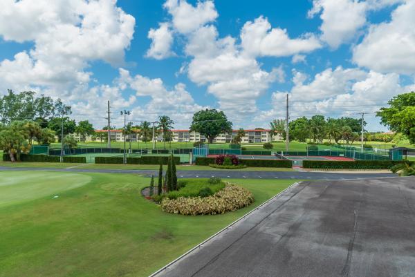 Hollybrook Golf & Tennis Club, 681 S Hollybrook Dr #109, Pembroke Pines, Florida 33025, image 3