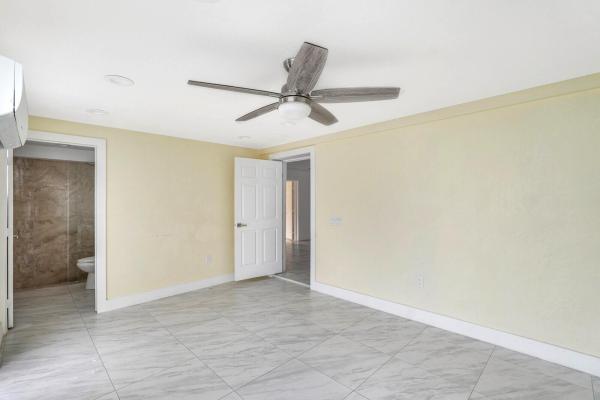 Palm Beach Square, 4389 Bellewood St, Palm Beach Gardens, Florida 33410, image 2