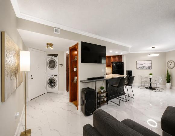 Plantation Club, 6855 W Broward Blvd #201, Plantation, Florida 33317, image 2