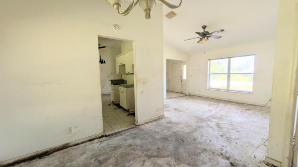 San Lucie Plaza, 2501 Iroquois Ave, Fort Pierce, Florida 34946, image 1