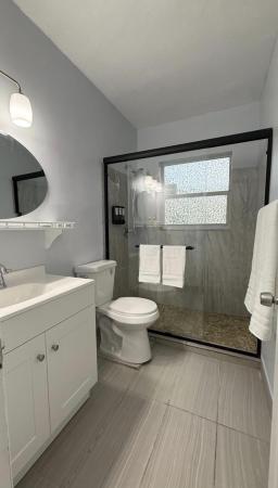Lake Worth Town, 1302 S Federal Hwy, Lake Worth Beach, Florida 33460, image 1