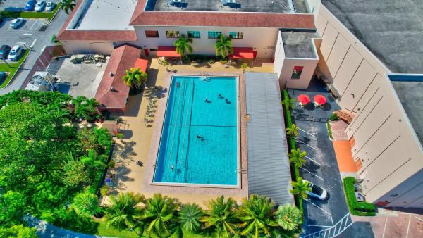 2067 Ainslie D, Boca Raton, Florida 33434, image 2