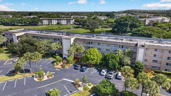 Martinique Village, 4301 Martinique Cir #G4, Coconut Creek, Florida 33066, image 2