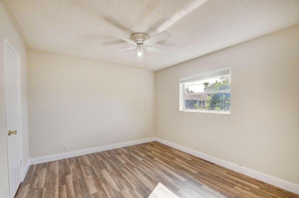 1733 3rd Ave N #24, Lake Worth Beach, Florida 33460, image 3