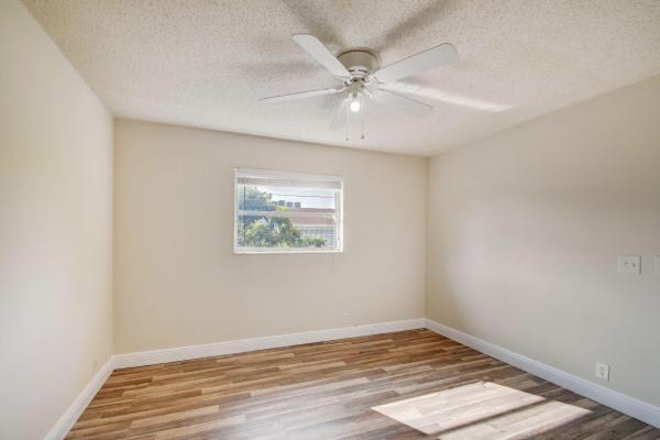 1733 3rd Ave N #24, Lake Worth Beach, Florida 33460, image 1