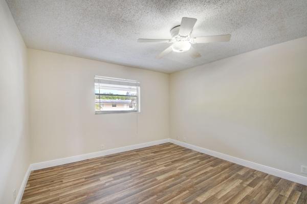 1733 3rd Ave N #24, Lake Worth Beach, Florida 33460, image 3