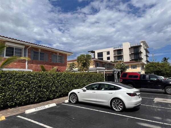 The Island Club, 1501 SE 15th St #3-4, Fort Lauderdale, Florida 33316, image 2