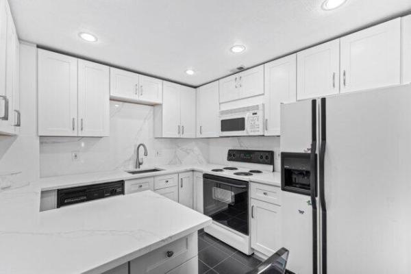 The Hemispheres, 1980 S Ocean Dr #18Q, Hallandale Beach, Florida 33009, image 1