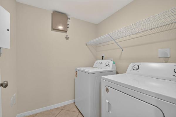 6370 Emerald Dunes Dr #203, West Palm Beach, Florida 33411, image 2
