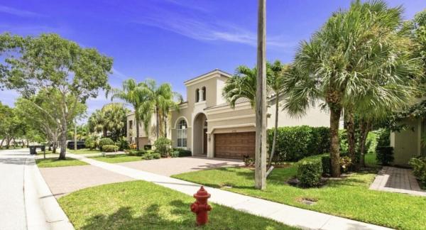 Shaughnessy Village, 2776 Shaughnessy Dr, Wellington, Florida 33414, image 2