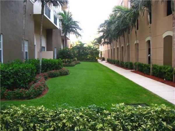 Montecito Palm Beach, 616 Clearwater Park Rd #207, West Palm Beach, Florida 33401, image 3