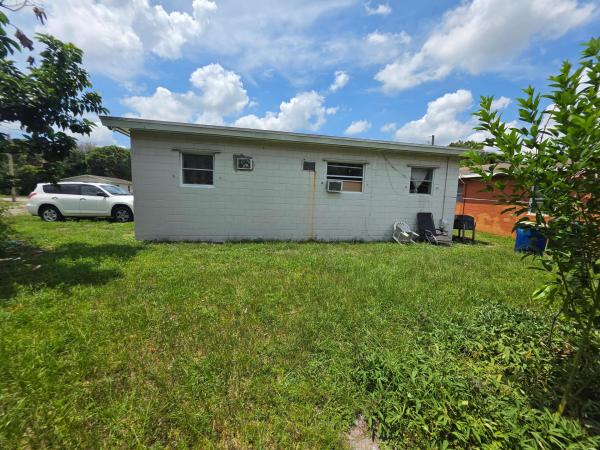 Alamanda Vista, 516 N 19th St, Fort Pierce, Florida 34950, image 1