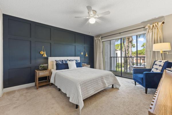 Lakeshore Village Of Meadowood, 3400 Twin Lakes Ter #206, Fort Pierce, Florida 34951, image 2