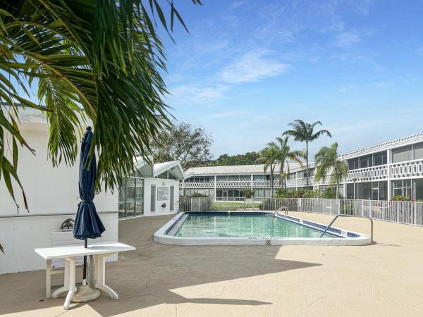 Blair House West, 331 Tequesta Dr #216, Tequesta, Florida 33469, image 3