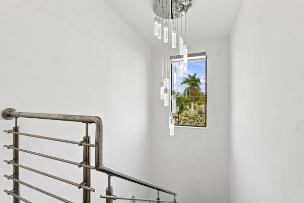 Ocean Drive Estates, 1090 SE 3rd St, Pompano Beach, Florida 33060, image 2