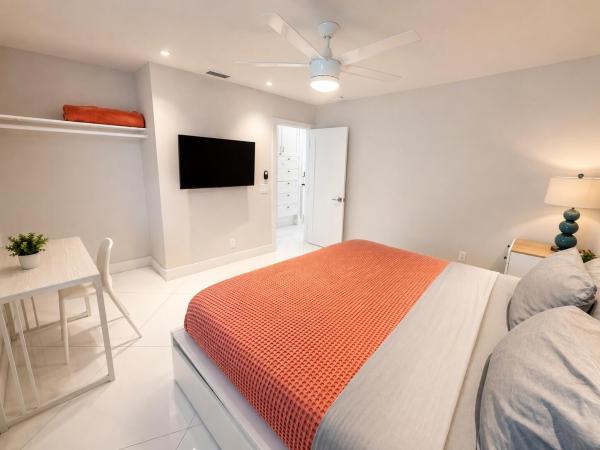 Delray Manors, 327 Lancaster St, Boca Raton, Florida 33487, image 1