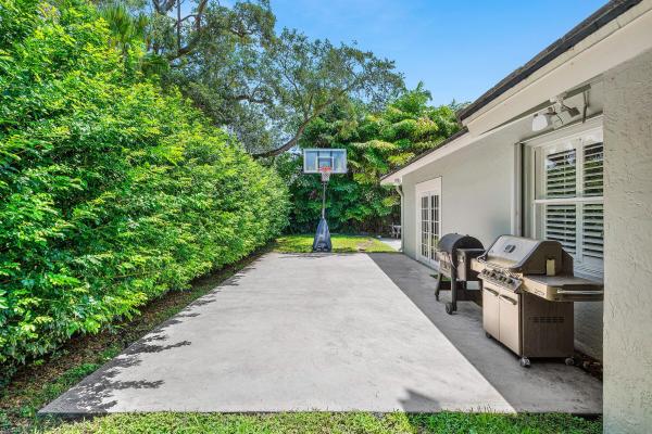 Andover, 2815 Hampton Cir E, Delray Beach, Florida 33445, image 2