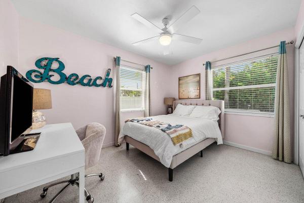 Bonniecrest, 124 Bonnie Briar Ln, Delray Beach, Florida 33444, image 2