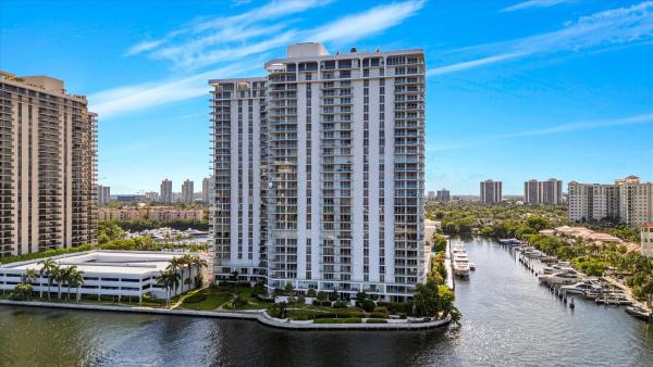 Turnberry Isle North, 19707 Turnberry Way #9J, Aventura, Florida 33180, image 1