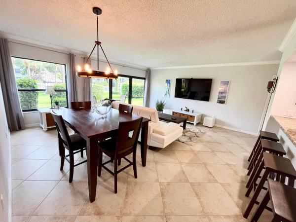 Tennis Lodges, 11863 Wimbledon Cir #400, Wellington, Florida 33414, image 3