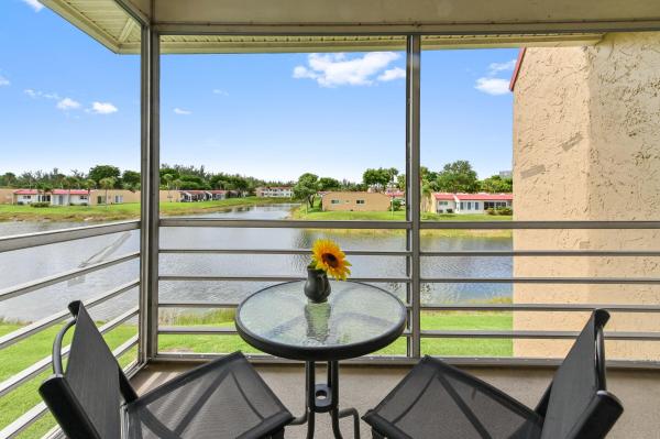 198 Lake Frances Dr, West Palm Beach, Florida 33411, image 2