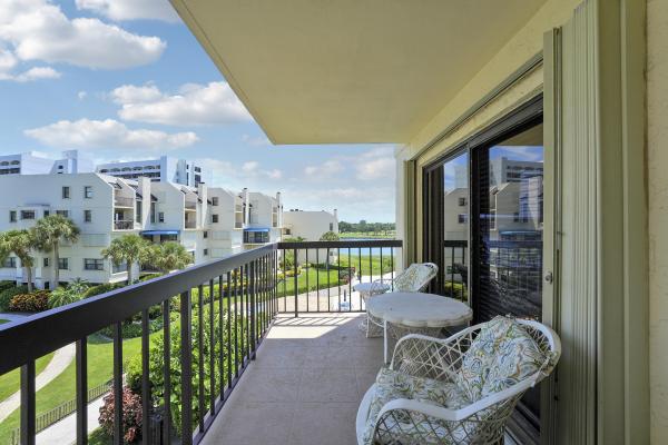 Everglades, 372 Golfview Rd #403, North Palm Beach, Florida 33408, image 3