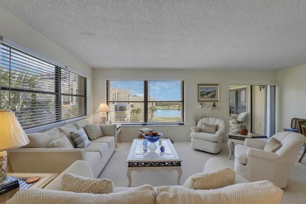 Everglades, 372 Golfview Rd #403, North Palm Beach, Florida 33408, image 3