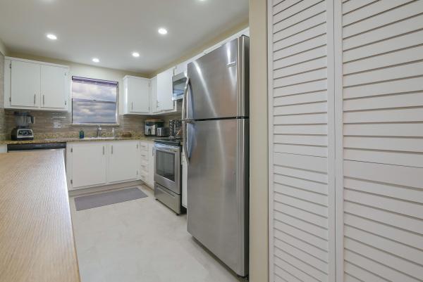 The Greens Of Inverrary, 6080 NW 44th St #414, Lauderhill, Florida 33319, image 3