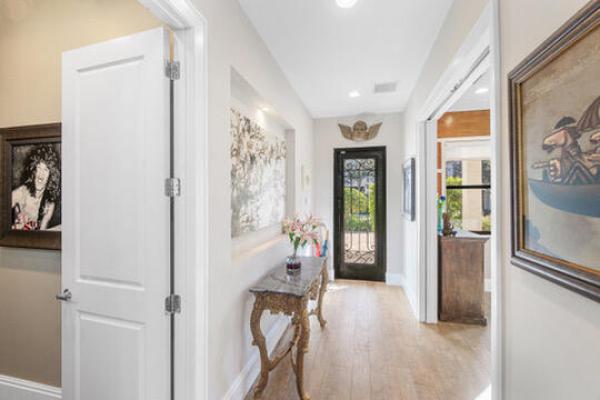 Kings Court, 351 E Boca Raton Rd, Boca Raton, Florida 33432, image 2