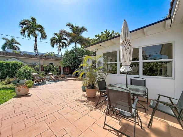 Hollywood Lakes, 1519 Washington St, Hollywood, Florida 33020, image 2