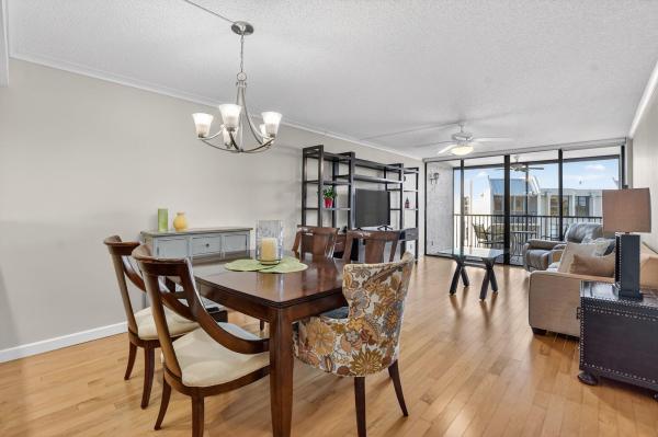 Boca Bayou, 20 Royal Palm Way #6020, Boca Raton, Florida 33432, image 2