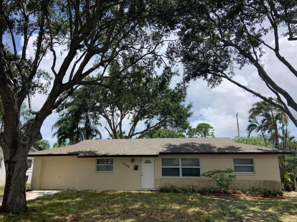 Palm Beach Cabana Colony, 3329 Grove Rd, Palm Beach Gardens, Florida 33410, image 2